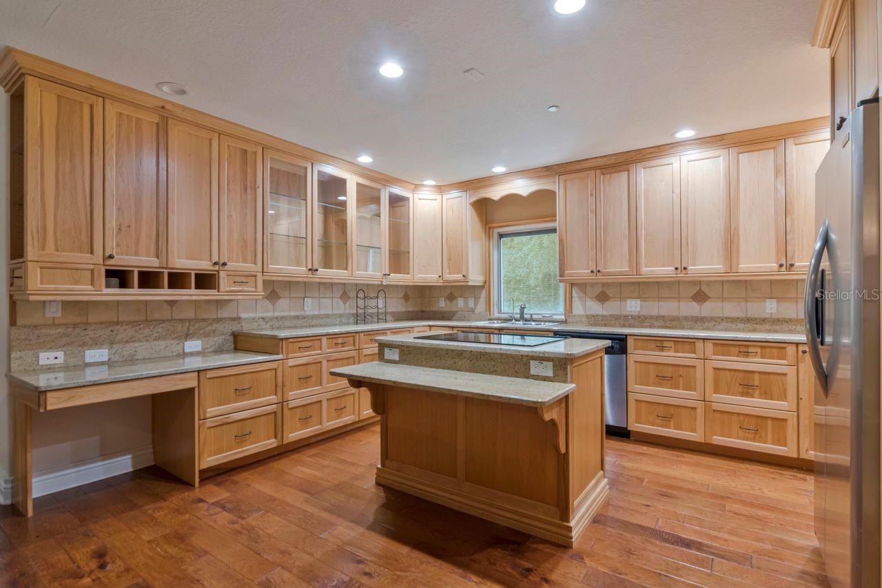 201 Old Oak Lane, Palm Harbor, FL 34683 Photo