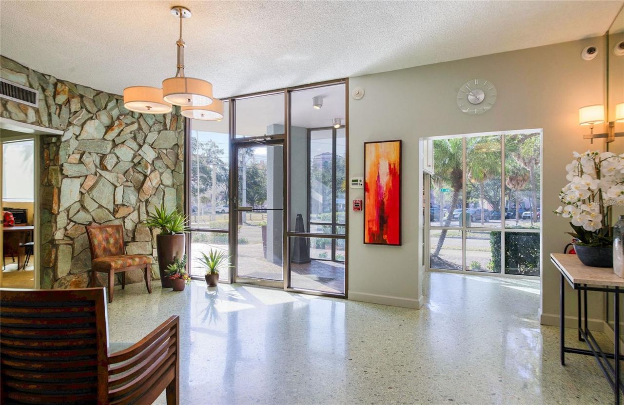 700 Beach Drive Ne, Unit 701, Saint Petersburg, FL 33701 Photo