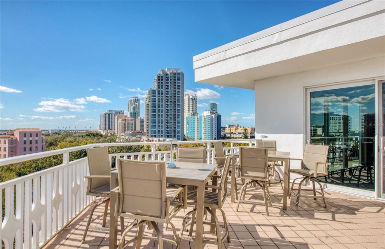 700 Beach Drive Ne, Unit 701, Saint Petersburg, FL 33701 Photo