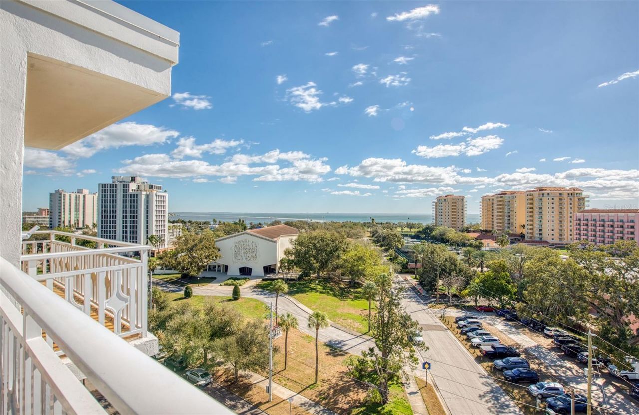 700 Beach Drive Ne, Unit 701, Saint Petersburg, FL 33701 Photo