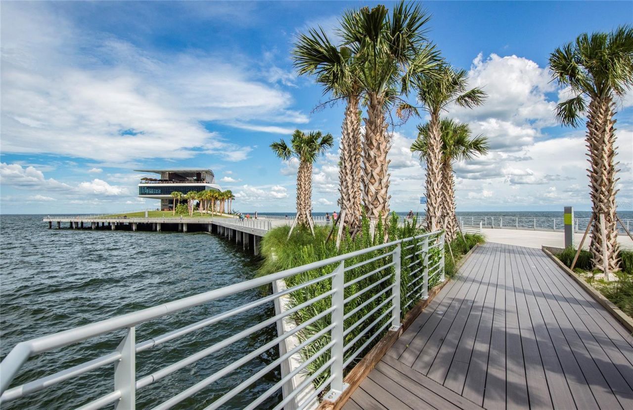 700 Beach Drive Ne, Unit 701, Saint Petersburg, FL 33701 Photo