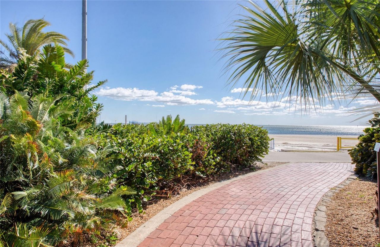 700 Beach Drive Ne, Unit 701, Saint Petersburg, FL 33701 Photo