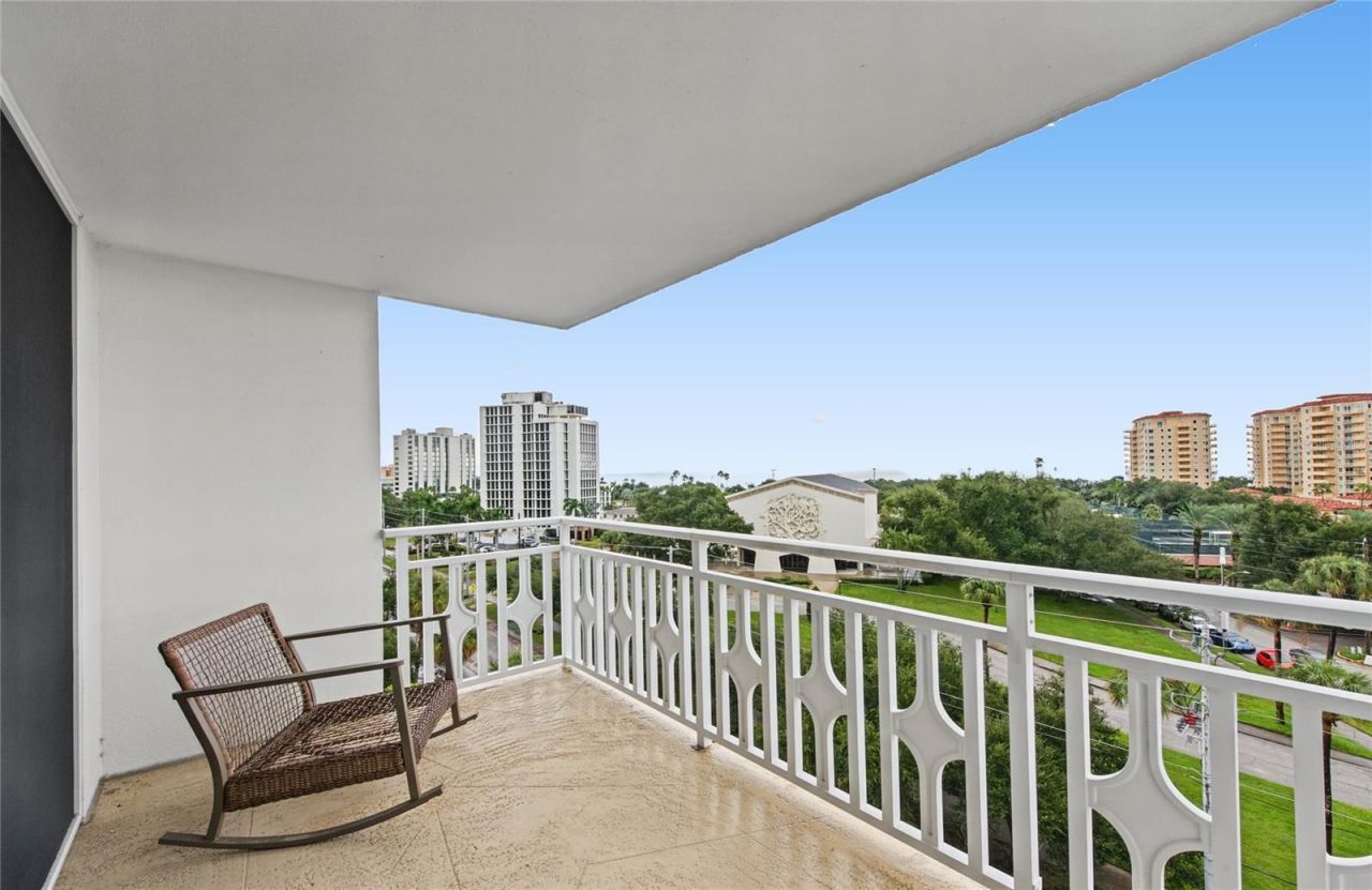 700 Beach Drive Ne, Unit 701, Saint Petersburg, FL 33701 Photo