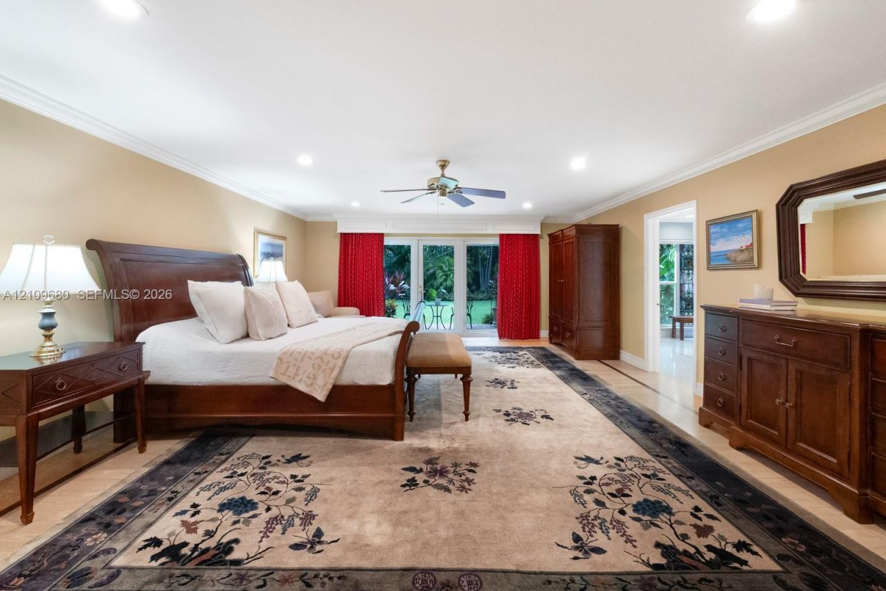 4100 Bay Point Rd , Miami, FL 33137 Photo