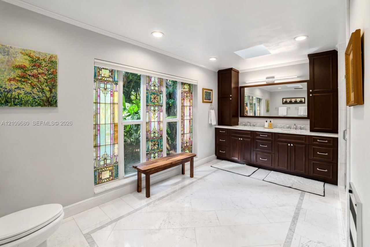 4100 Bay Point Rd , Miami, FL 33137 Photo