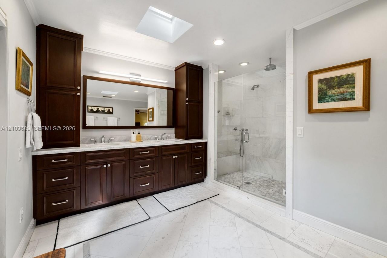 4100 Bay Point Rd , Miami, FL 33137 Photo