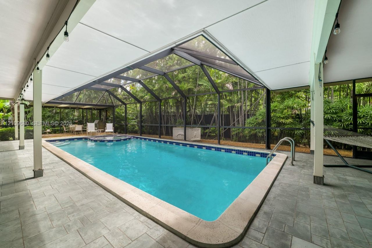 4100 Bay Point Rd , Miami, FL 33137 Photo