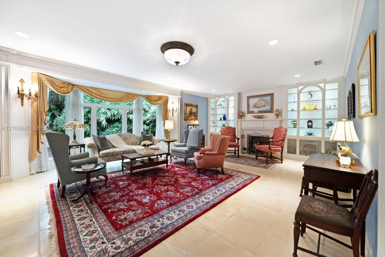 4100 Bay Point Rd , Miami, FL 33137 Photo