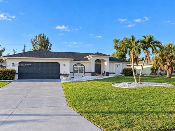 403 SE 22nd ST , Cape Coral, FL 33990