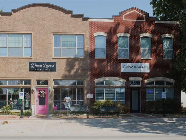 209 Main , Lake Dallas, TX 75065