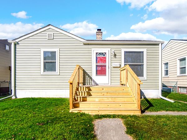 7322 Jarnecke Avenue, Hammond, IN 46324