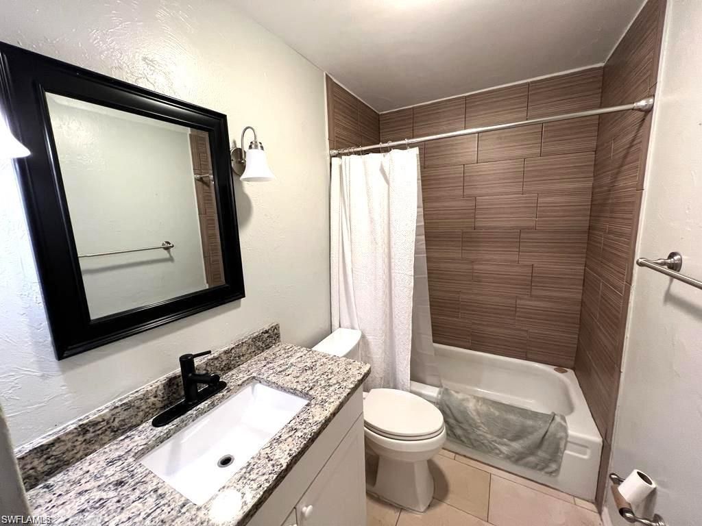 883 Coconut Cir E, Naples, FL 34104 Photo