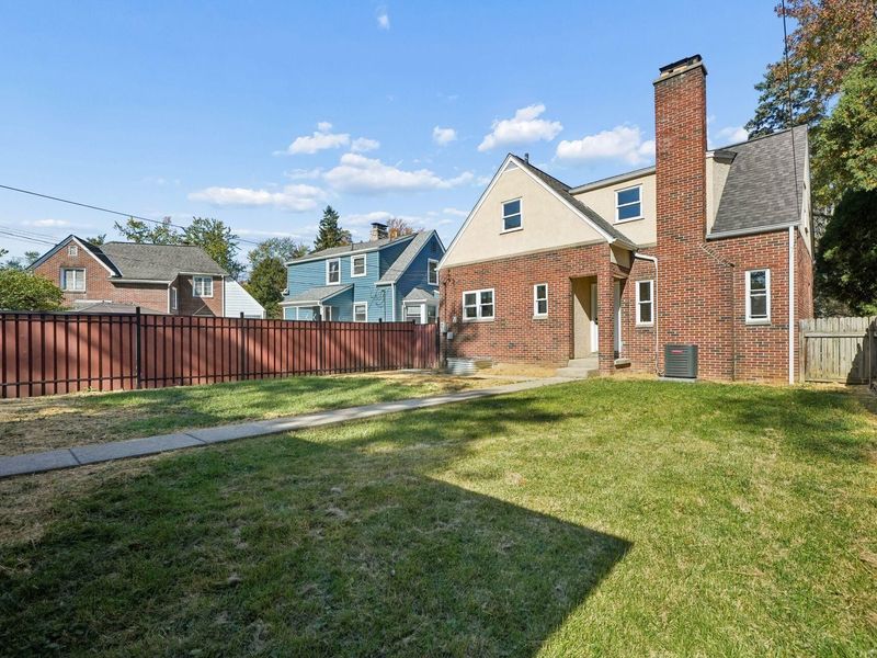 1553 Melrose Avenue, Columbus, OH 43224 Photo 28