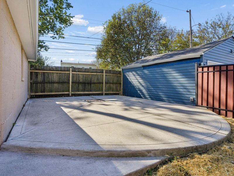 1553 Melrose Avenue, Columbus, OH 43224 Photo 29