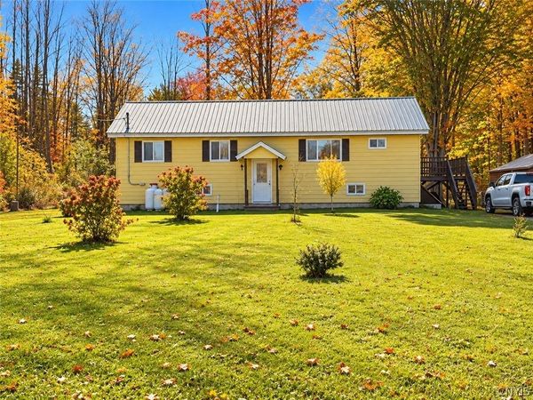 19 Miner Road , Oswego, NY 13126