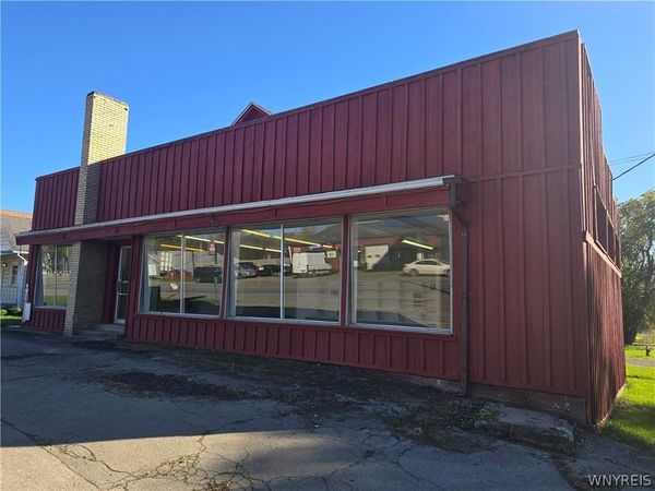 8392 Ridge Road, Gasport, NY 14067