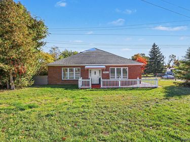 2400 N Lakeshore Road , Forester Township, Mi 48419