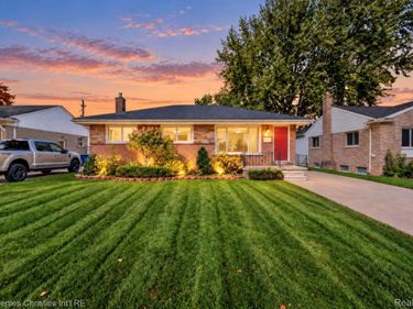 32668 Avondale Street, Westland, Mi 48186