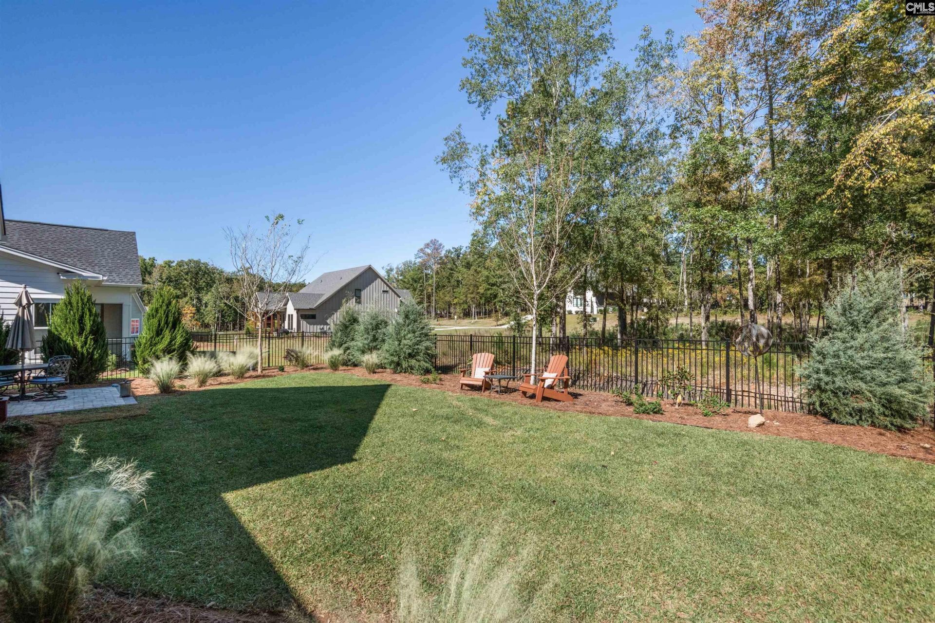 908 Salisbury Court  Photo 39