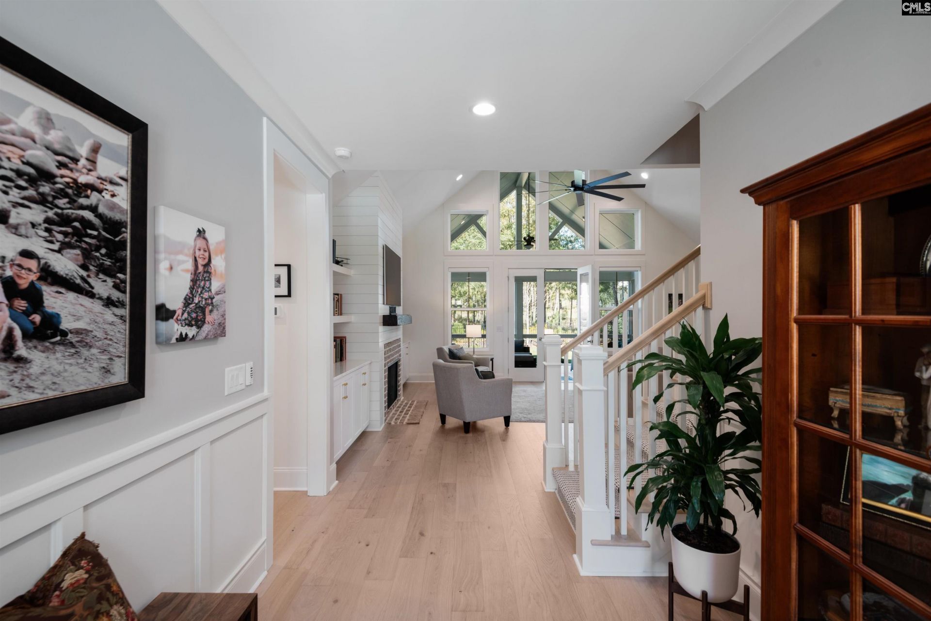 908 Salisbury Court  Photo 6