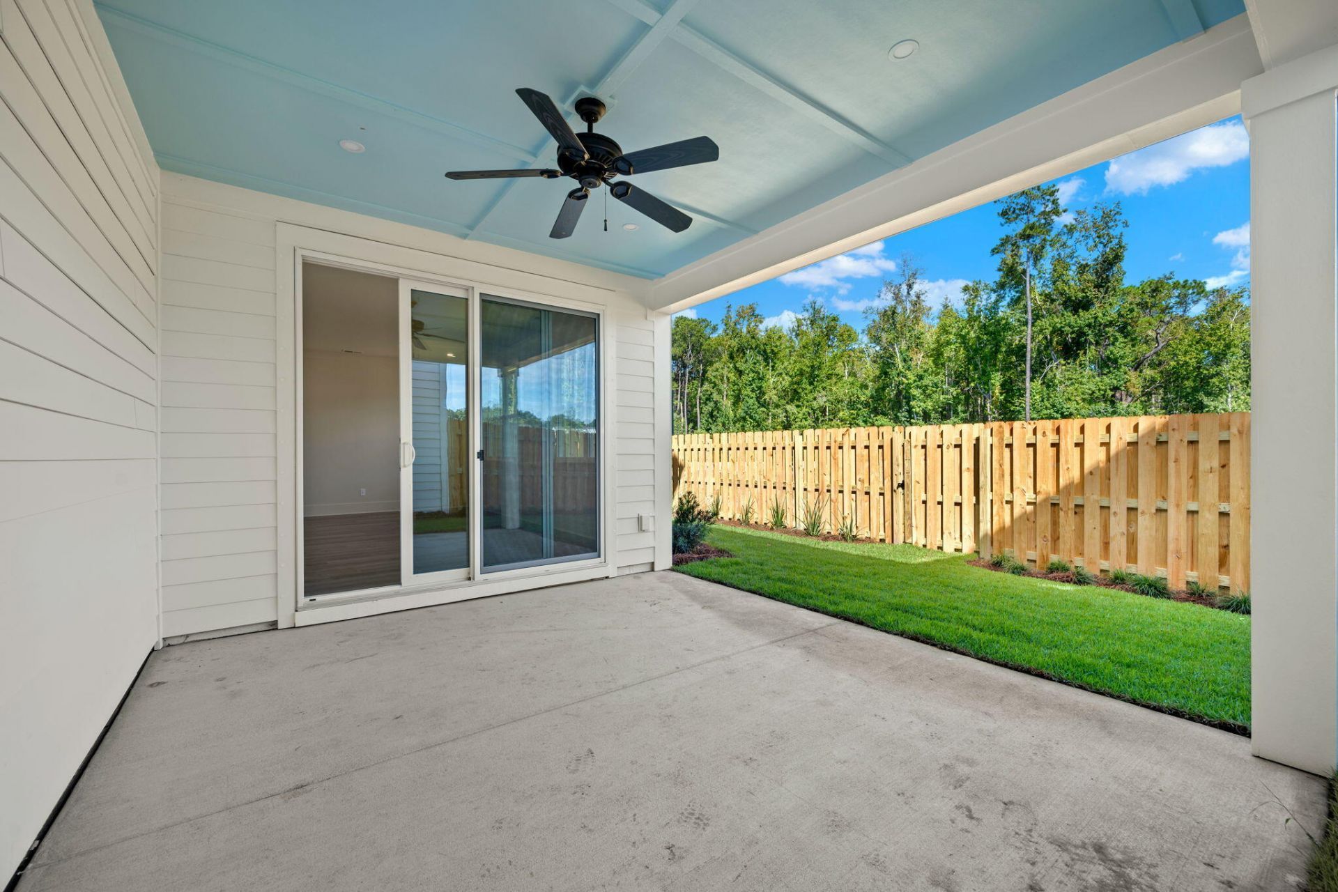 304 Livewell Court Photo 22