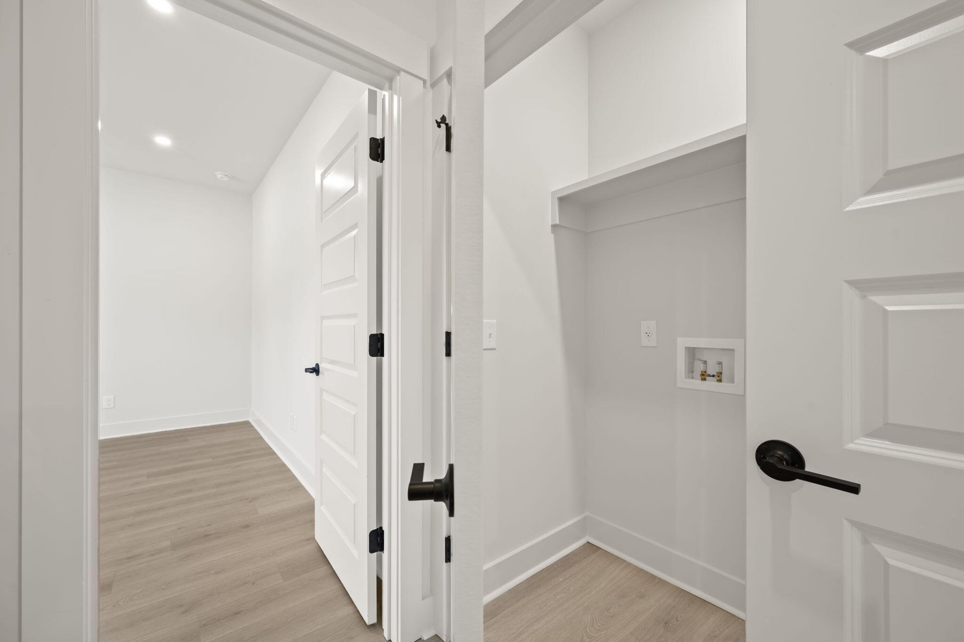 304 Livewell Court Photo 34