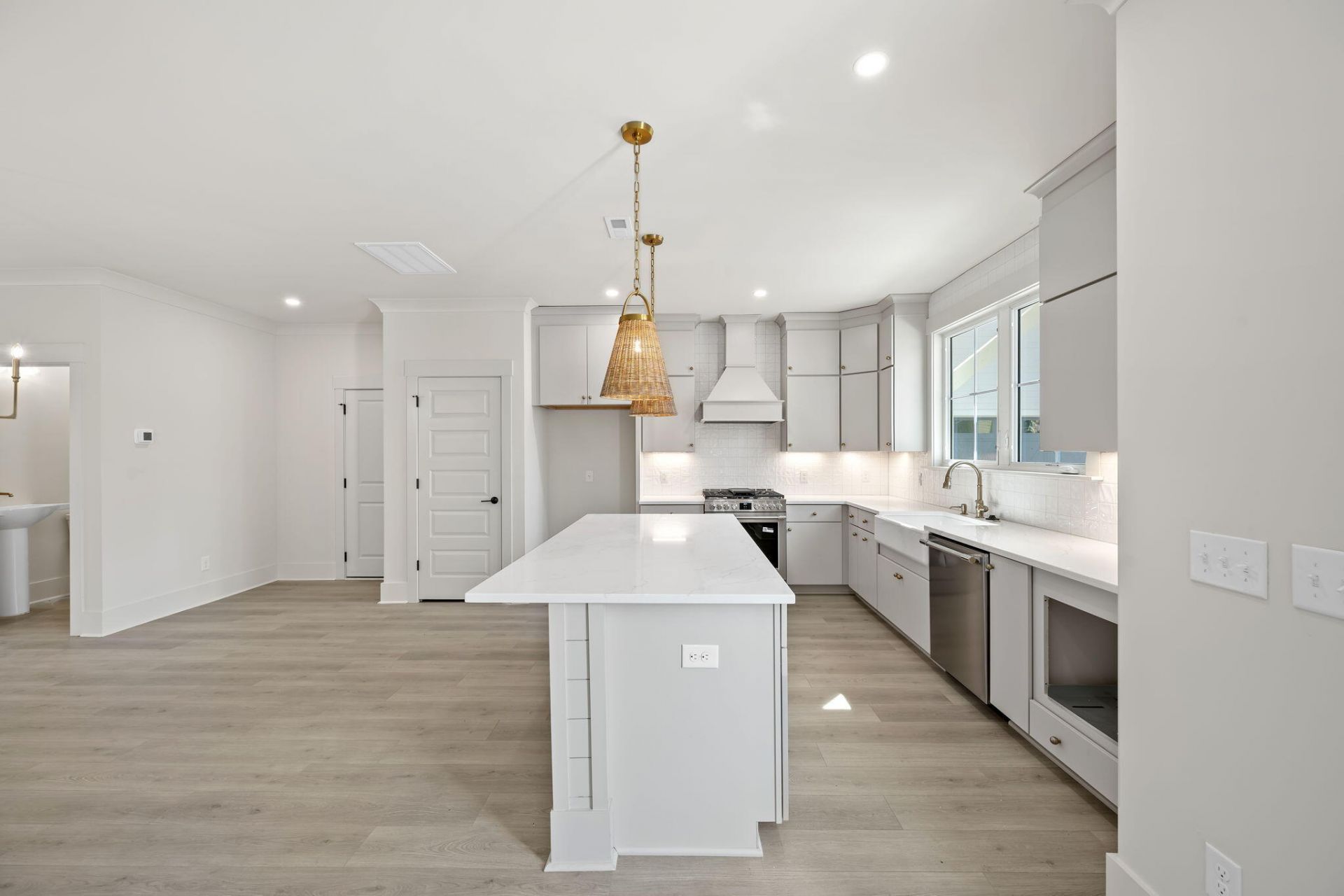 304 Livewell Court Photo 8