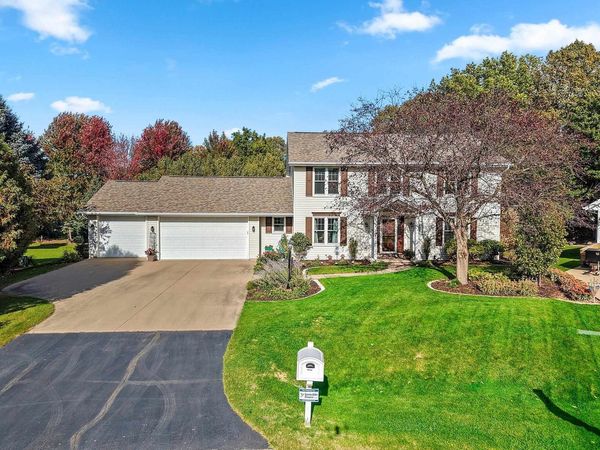 W2544 BROOKMEADOW COURT, Appleton, WI 54915