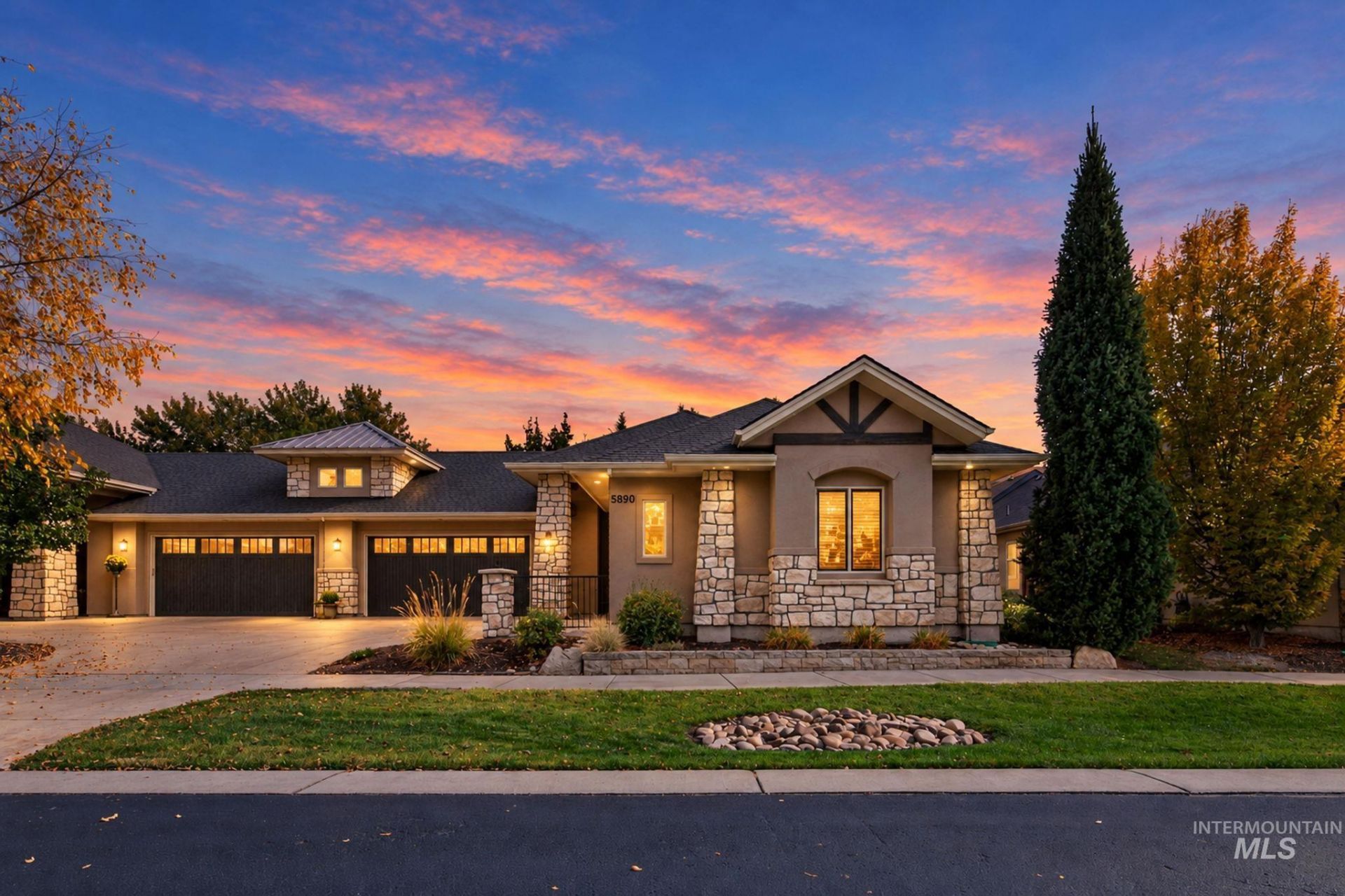 5890 N Ulmer Ln, Garden City, ID 83714 Main Photo