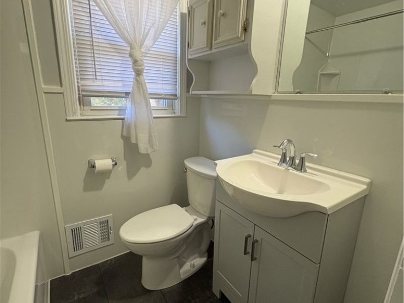 732 West Street , Niles, OH 44446 Photo 13