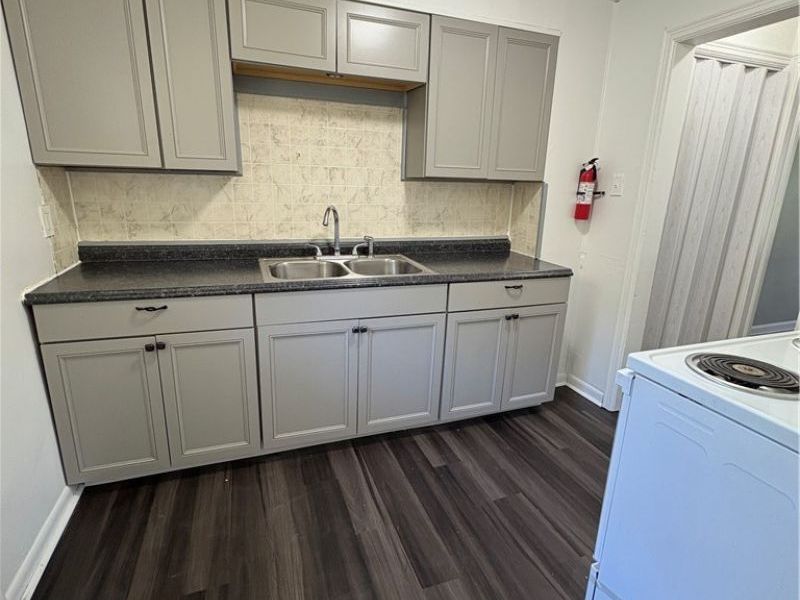 732 West Street , Niles, OH 44446 Photo 7