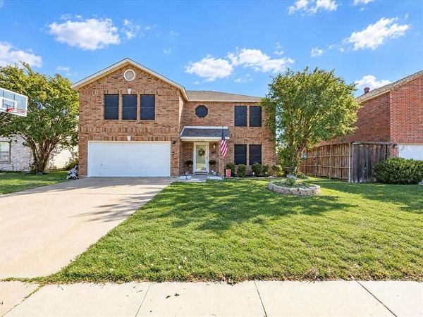 3152 Longbow Drive, Grand Prairie, TX 75052