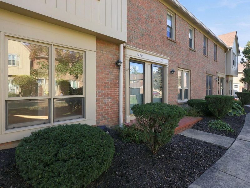 1770 Colhasset Lane , Columbus, OH 43220 Photo 3