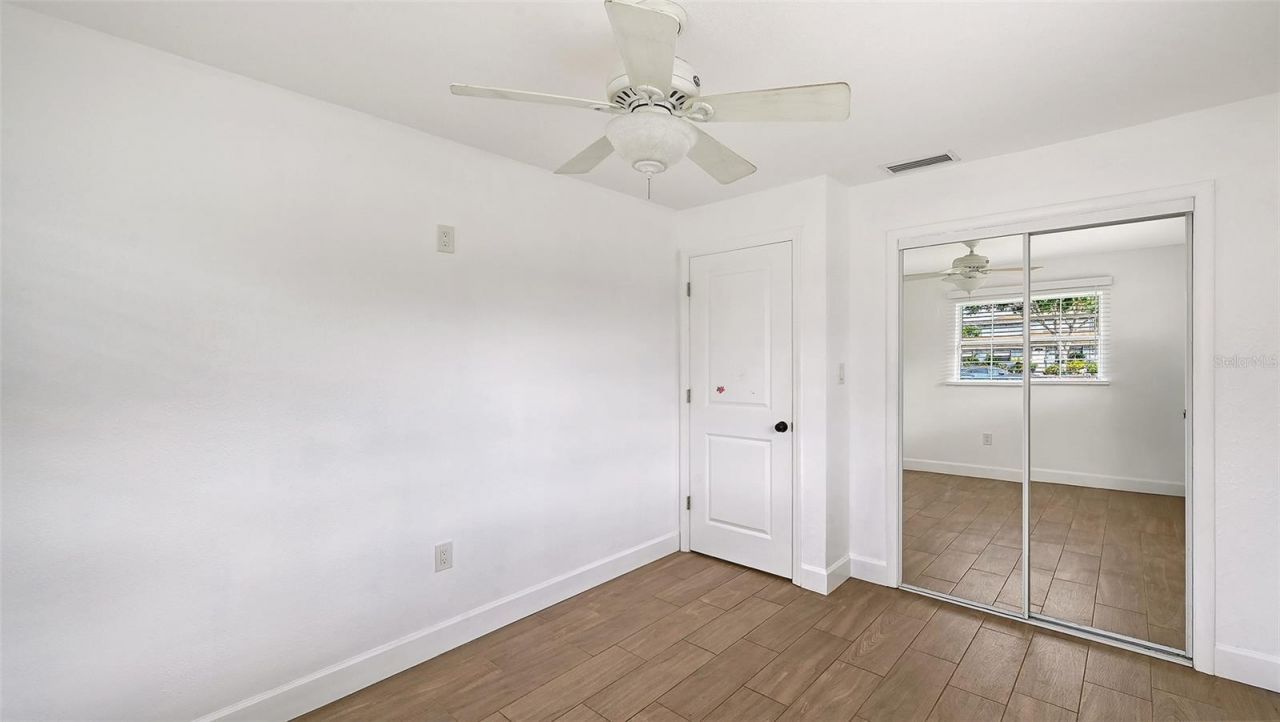 5044 Brookmeade Drive , Sarasota, FL 34232 Photo