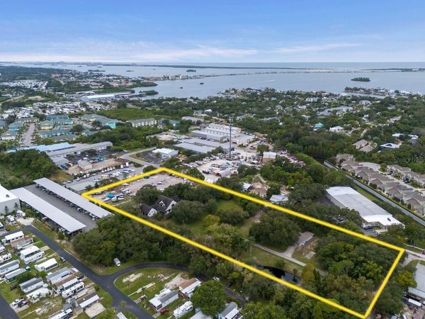 109 OLD OAK LANE , PALM HARBOR, FL 34683