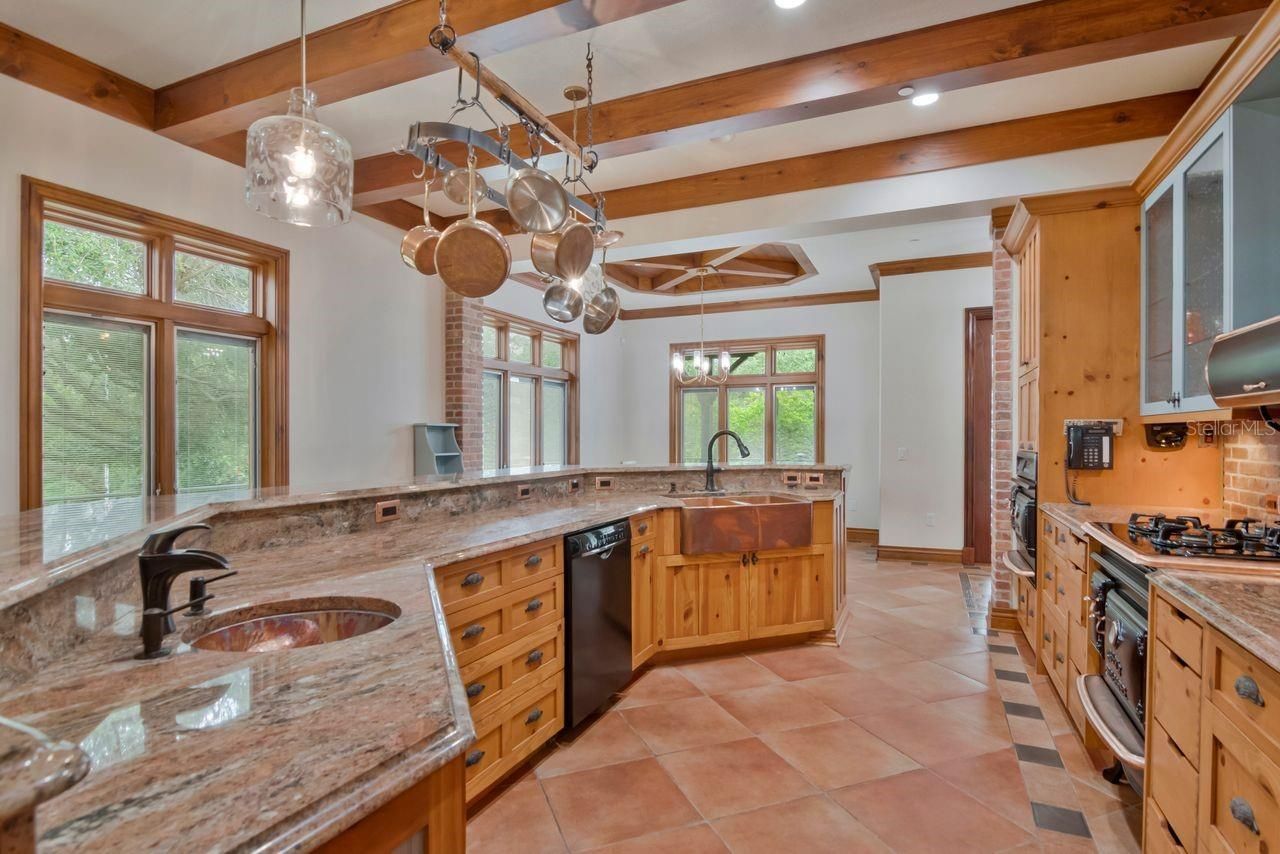 109 Old Oak Lane, Palm Harbor, FL 34683 Photo