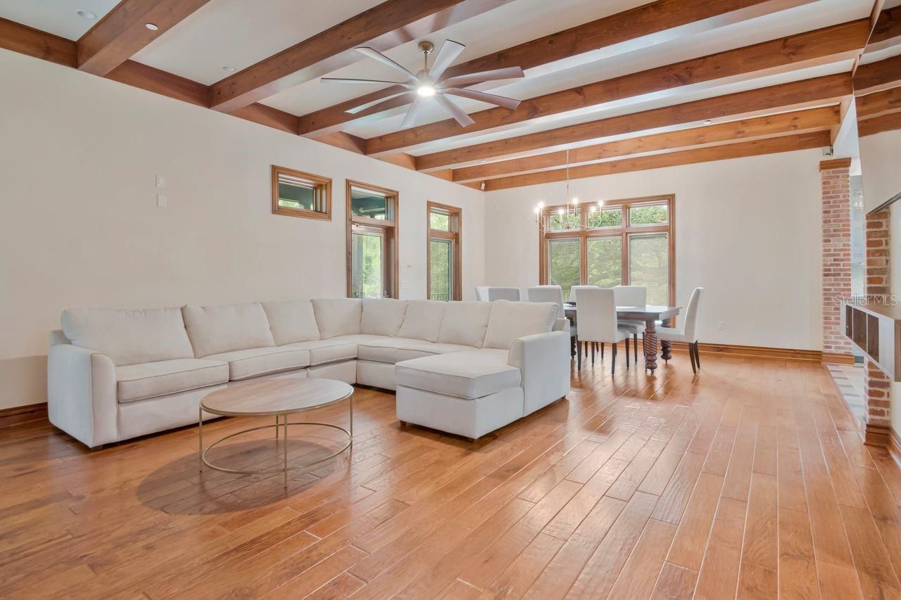 109 Old Oak Lane, Palm Harbor, FL 34683 Photo