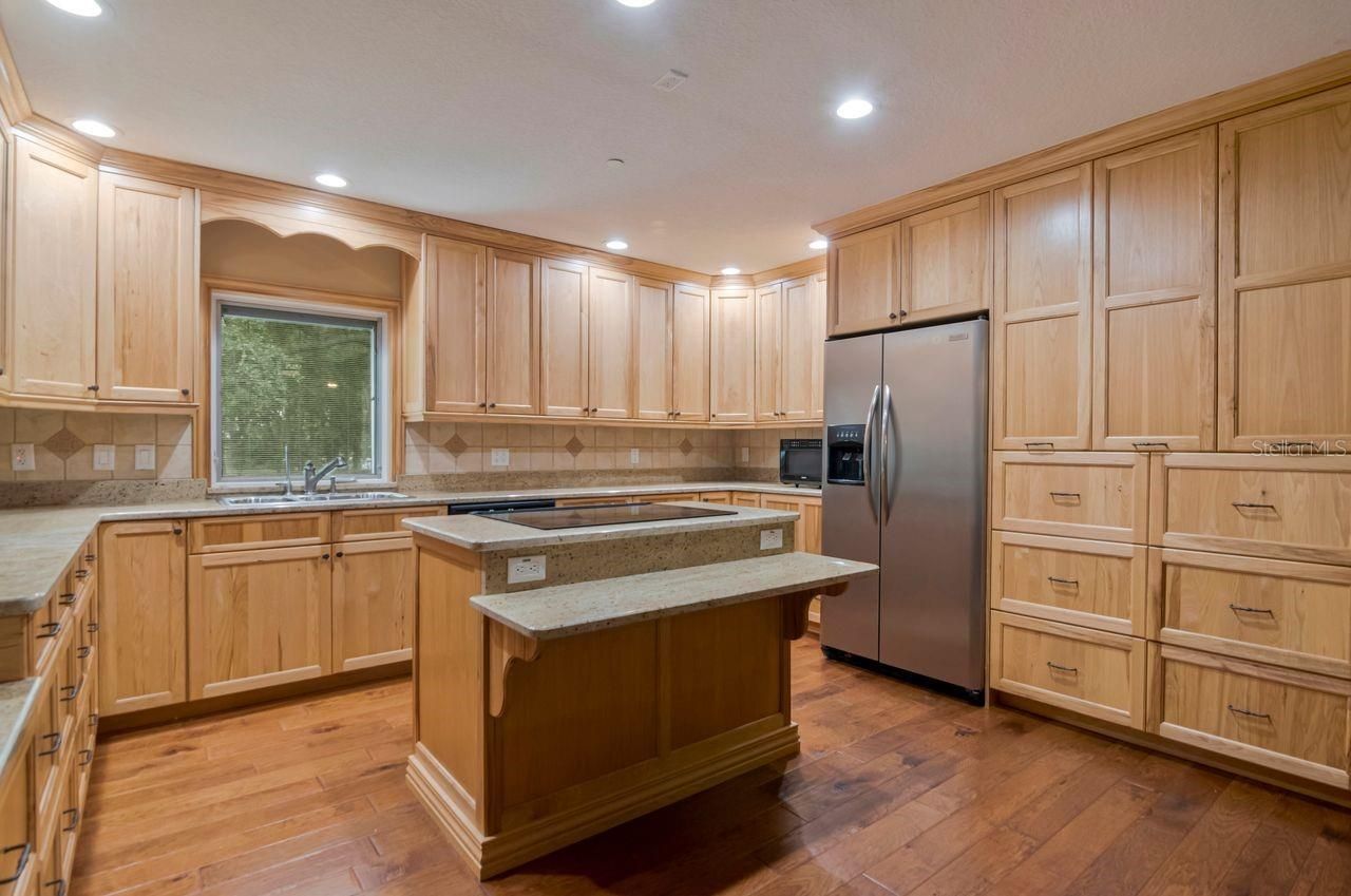 109 Old Oak Lane, Palm Harbor, FL 34683 Photo