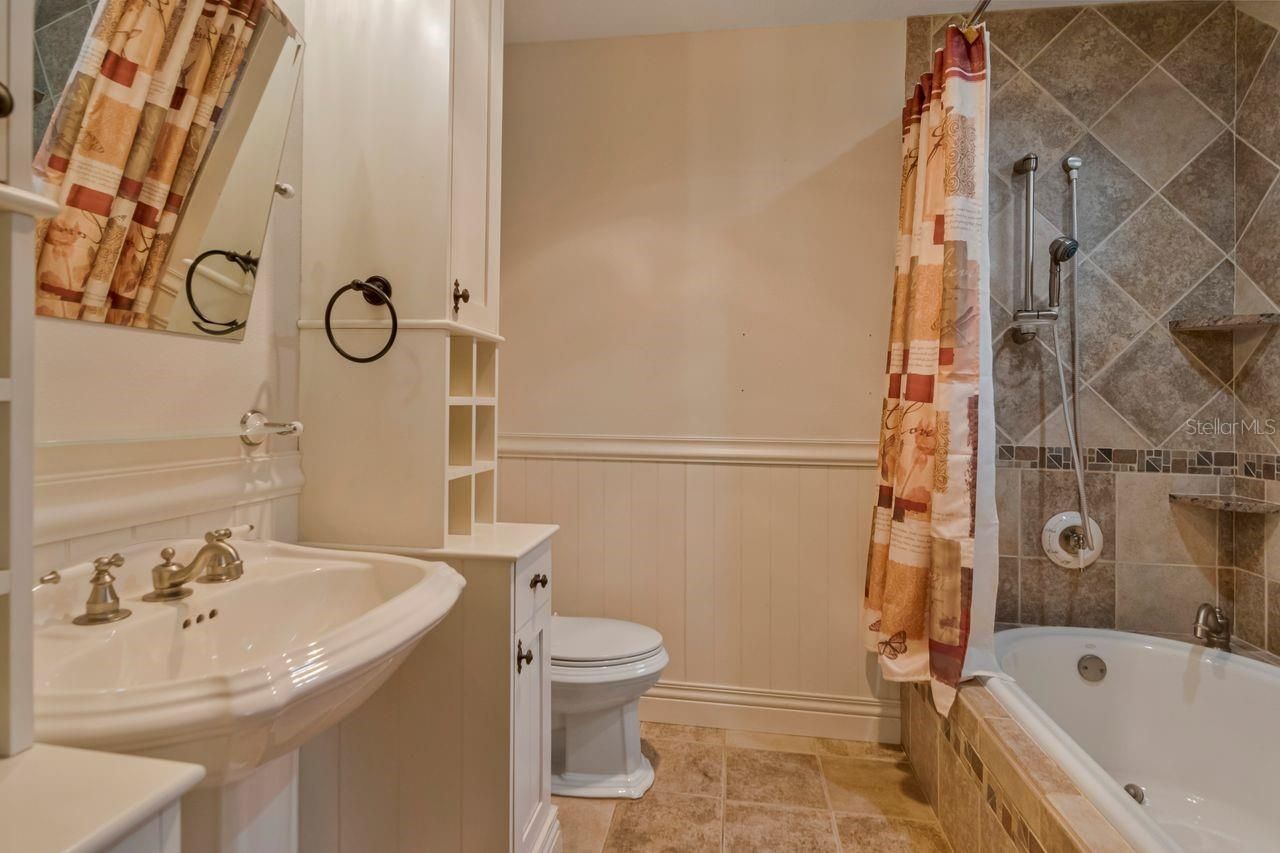 109 Old Oak Lane, Palm Harbor, FL 34683 Photo