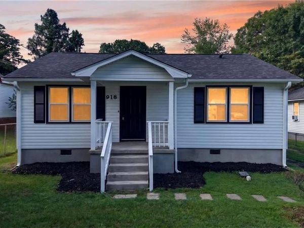 918 Beaumont Avenue , High Point, NC 27260