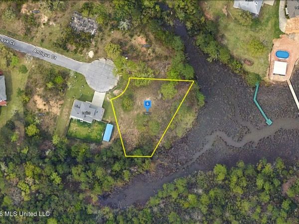 14601 Antiqua Court, Biloxi, MS 39532