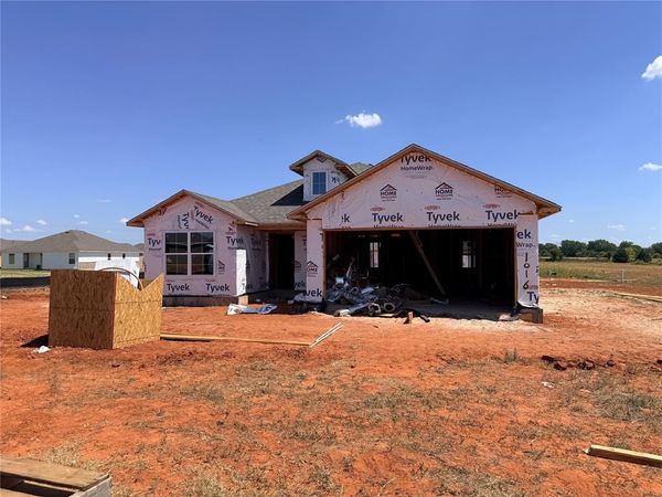 1016 S Bear Lane, Mustang, OK 73064