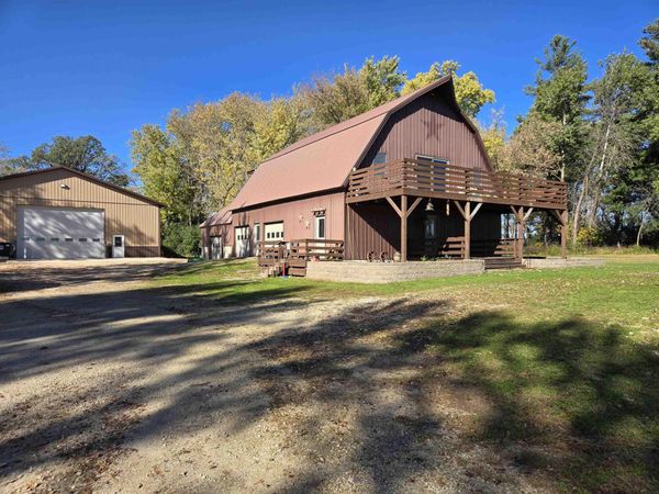 8683 90th Street , Lime Springs, IA 52155