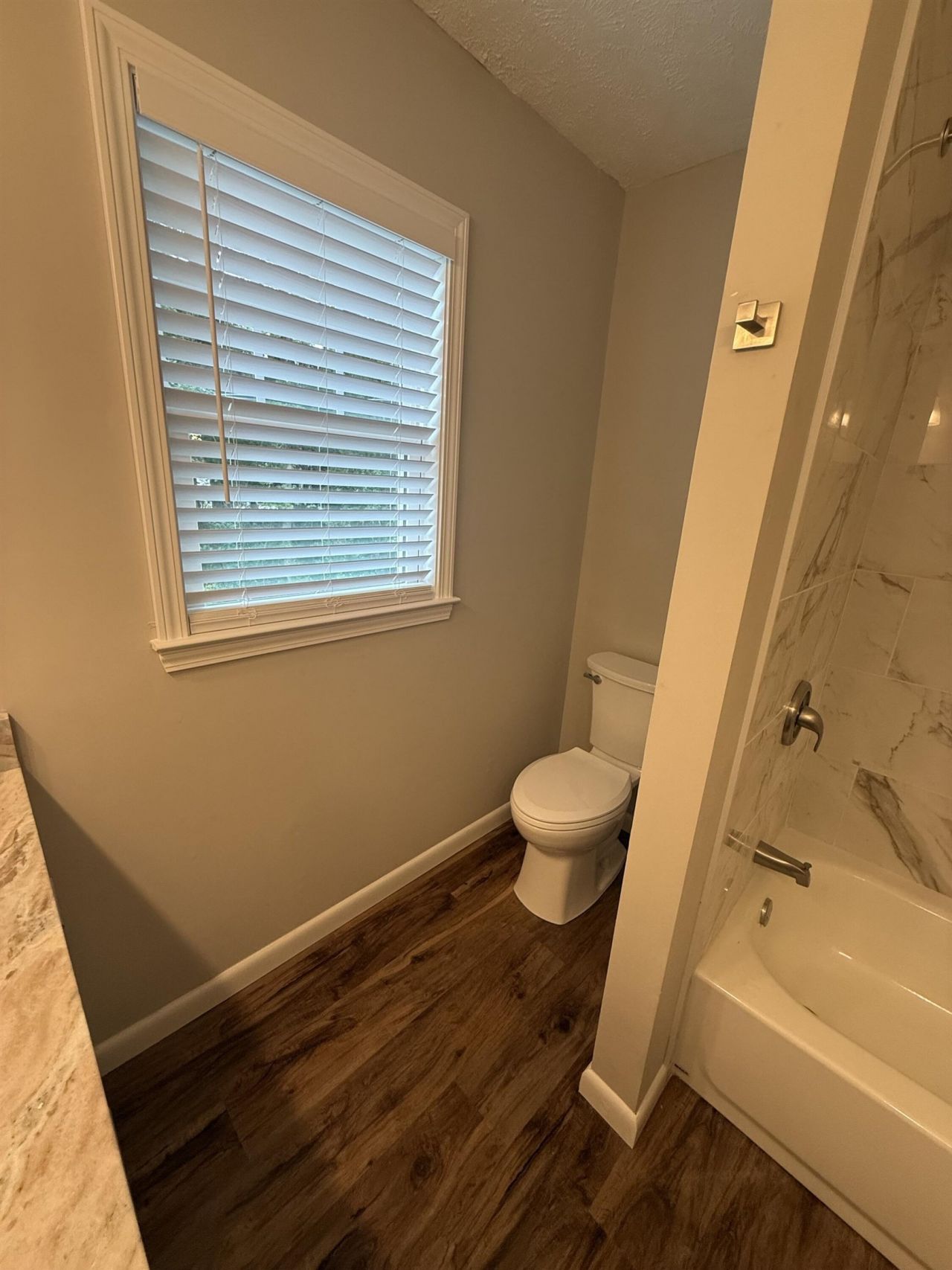 26 Smith Blvd.  Photo 10