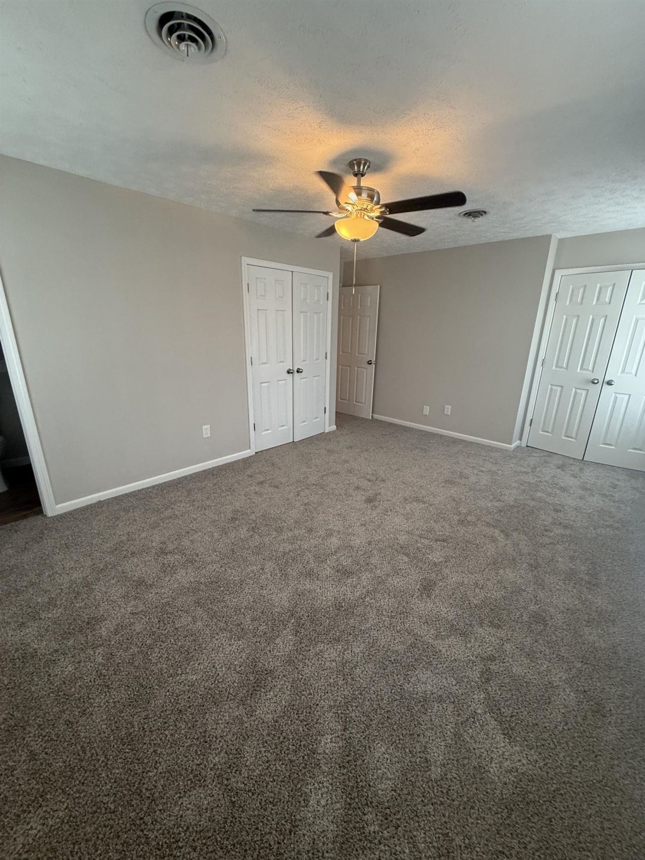 26 Smith Blvd.  Photo 12