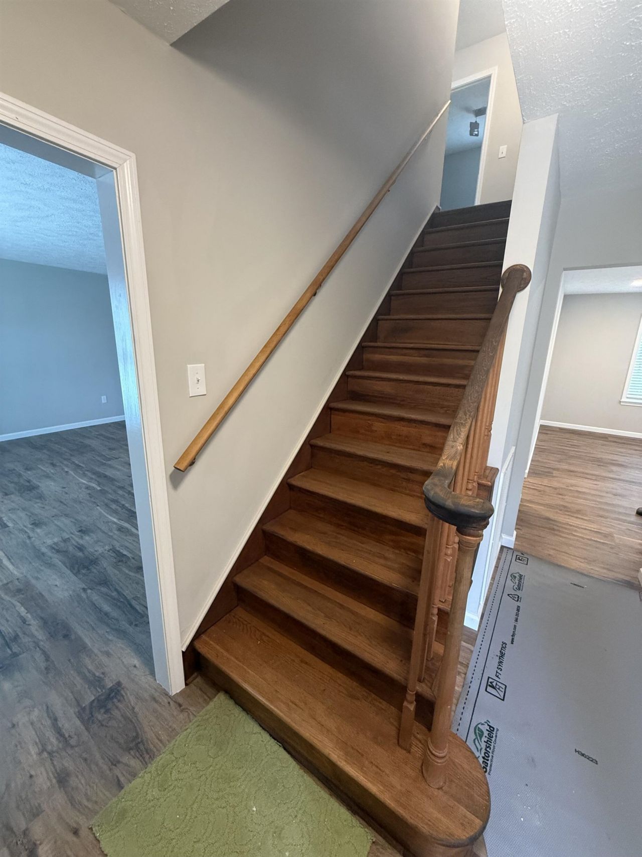 26 Smith Blvd.  Photo 7
