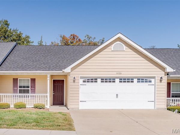1025 Hawk Ridge Drive , Union, MO 63084