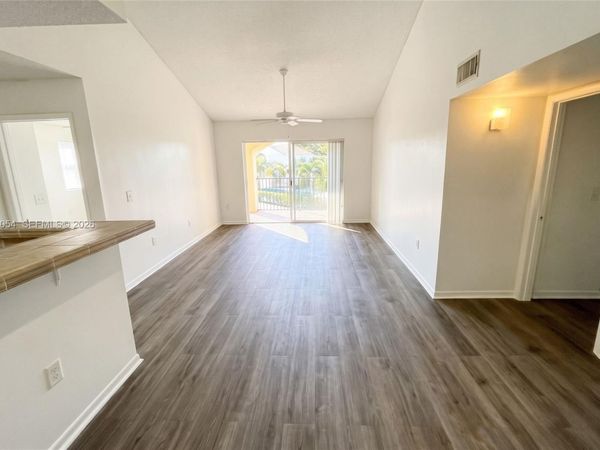 4180 San Marino Blvd , Unit 106, West Palm Beach, FL 33409