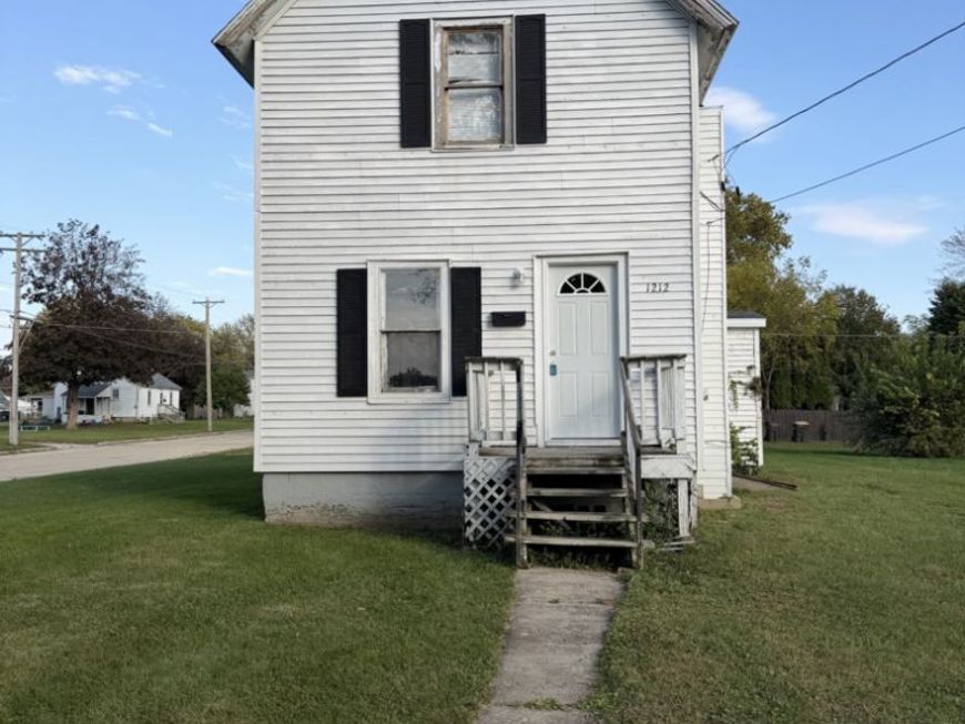 Main Photo
