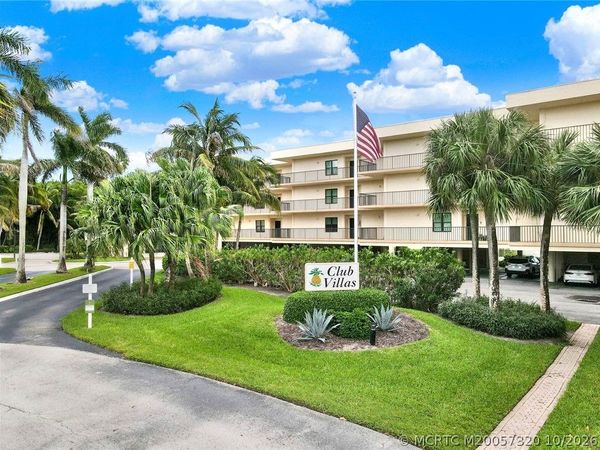 221 NE Plantation Road , Unit 403, Stuart, FL 34996